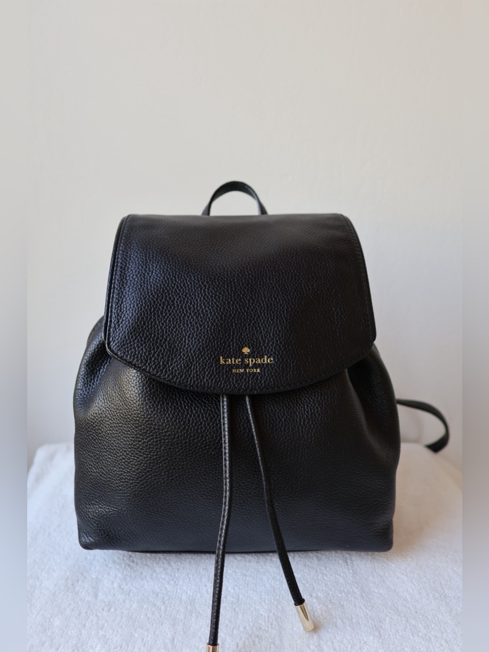Kate Spade New York Mulberry Street Small Breezy Backpack in Black